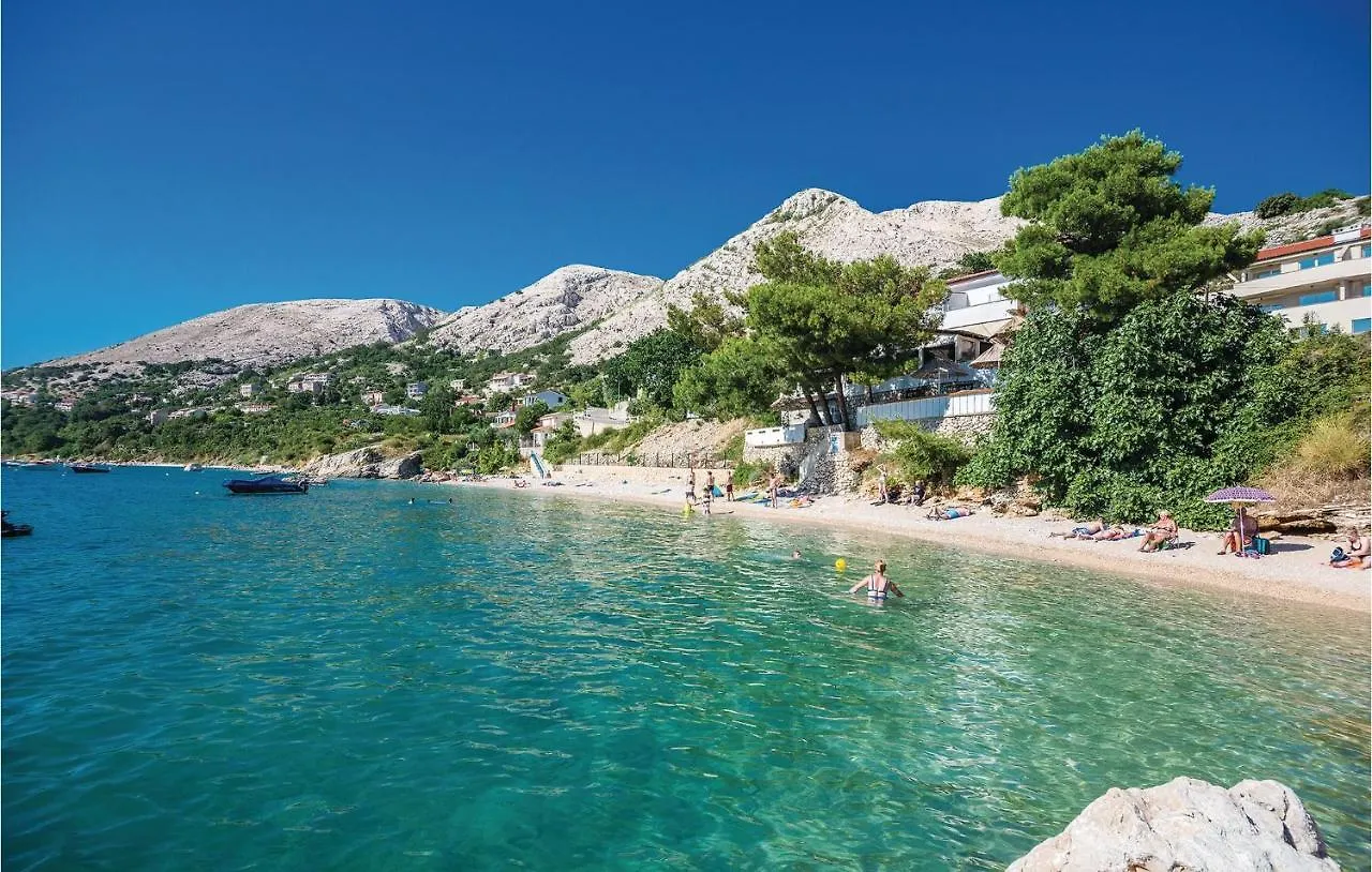 1 Bedroom Nice Apartment In Stara Baska 0*,